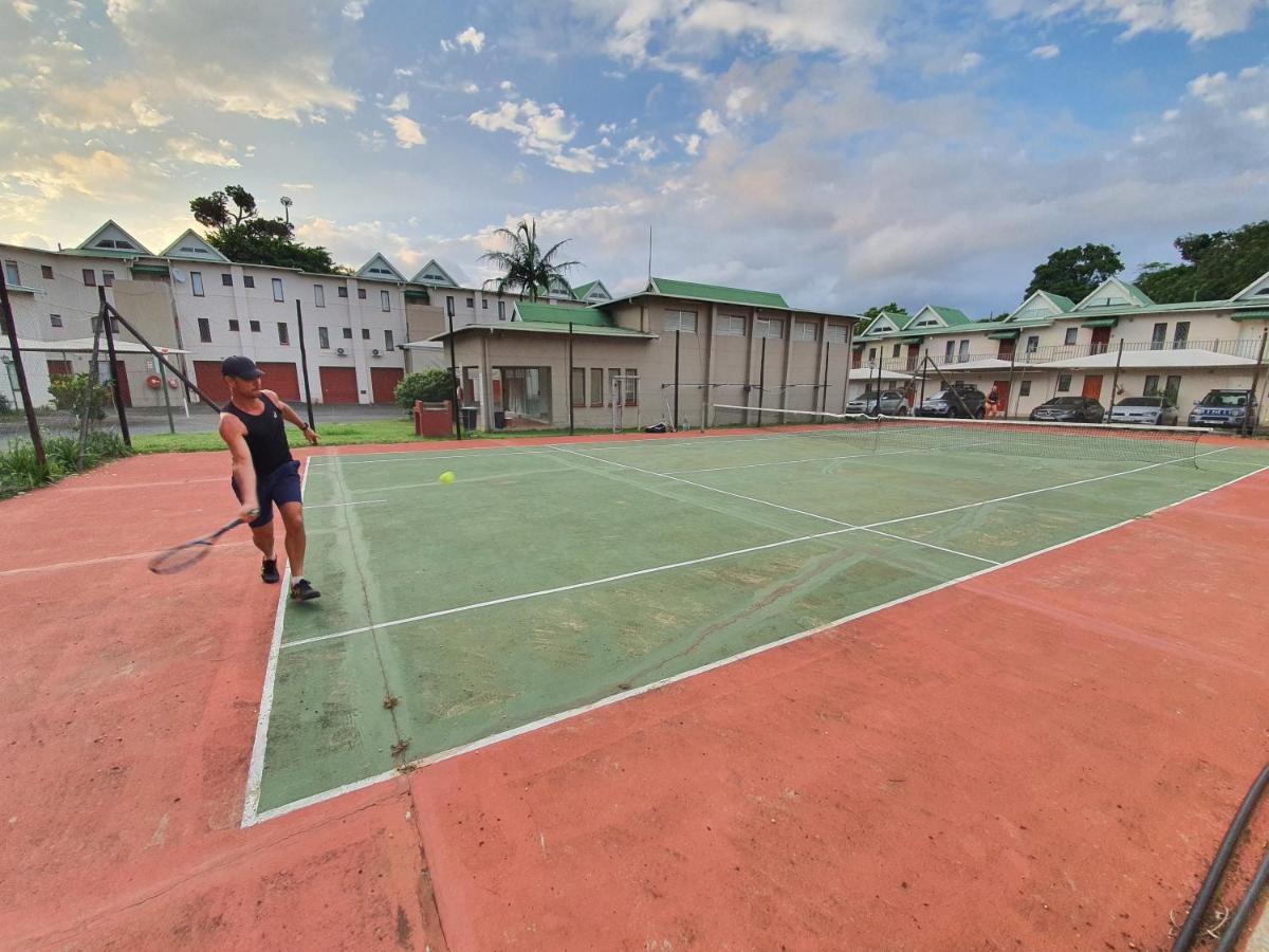 South Seas Safari @ The Bridge Apartments Saint Lucia Estuary Exterior foto